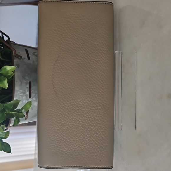 Tory Burch Clutch w/ Chain & Insert - Picture 7 of 13